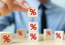 Politicians challenge lenders over giving partial refunds credit