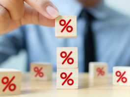 Politicians challenge lenders over giving partial refunds credit