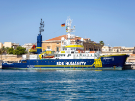 Turning Back Migrant Boats: What Does the International Law of the Sea Say? migrant boats