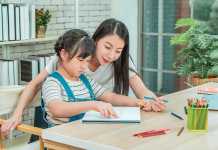 How Lockdown has Affected Children’s Speech – and what Parents can do to Help Parent Teaching Child